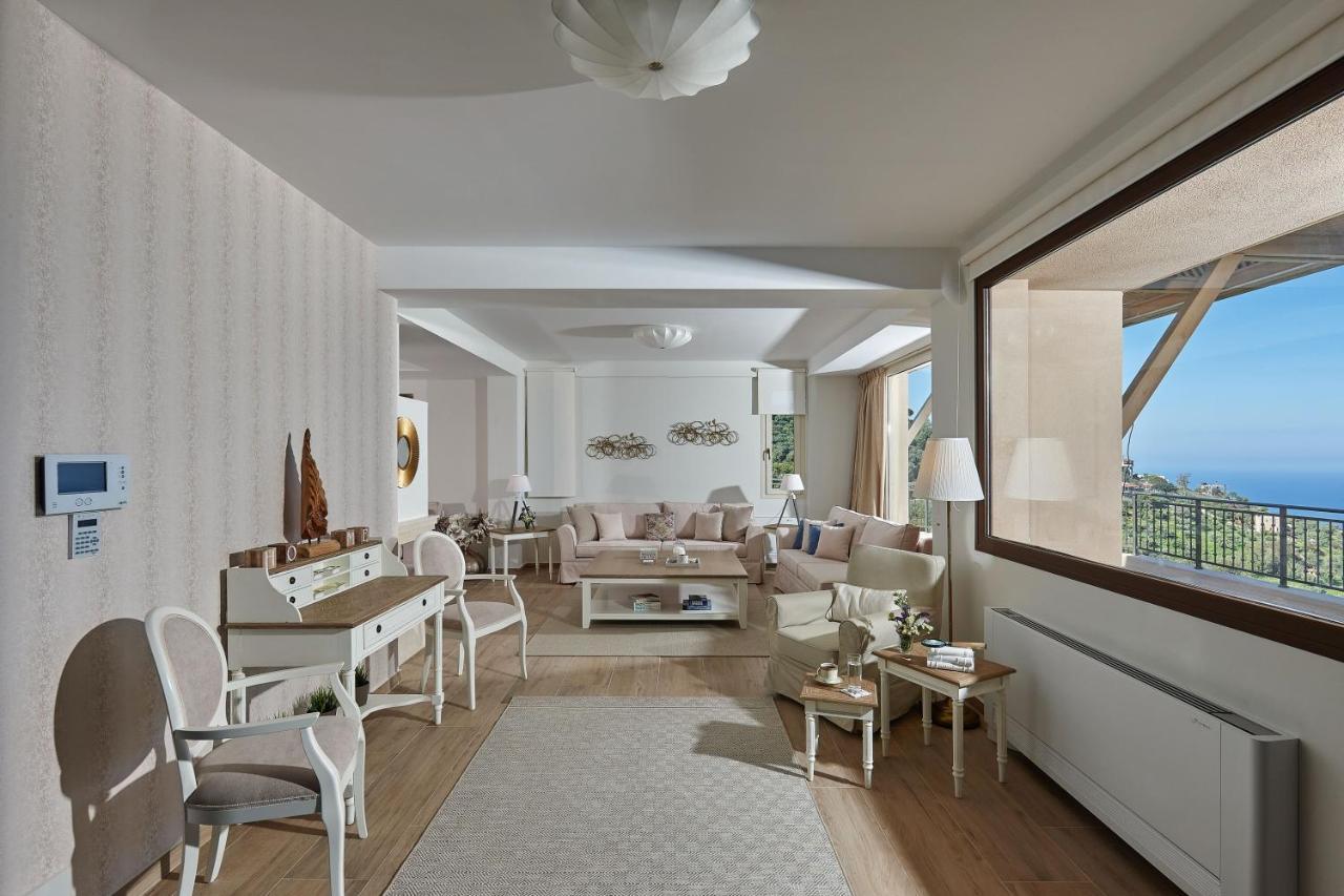 Villa Omikron Rodhiá 외부 사진